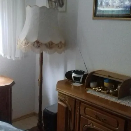 Doms-baumhammer, Auf Dem Baer 4 בית אירוח ויארסן