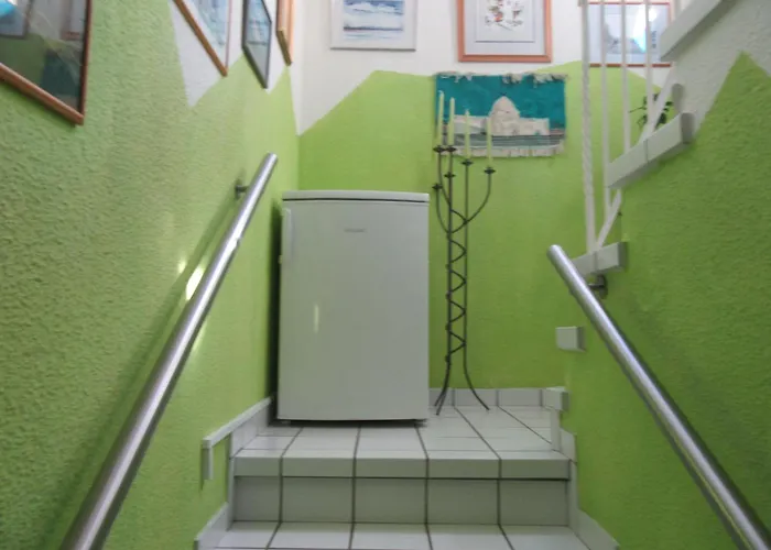 Doms-baumhammer, Auf Dem Baer 4 * Viersen